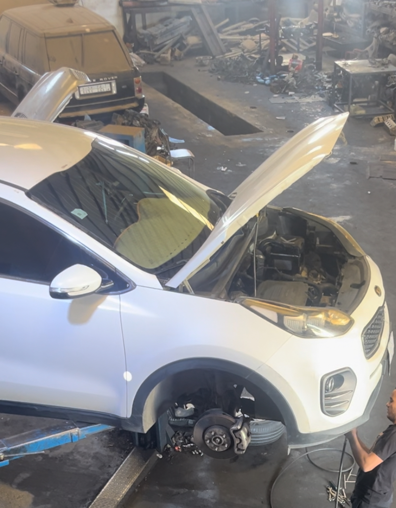 مركز ابو عبدالله لصيانة جميع السيارات و سيارات الديزل و توفير قطع الغيار الكوري و اصلاح قير الدبل كلتش في سيارات الفورد - صورة 2