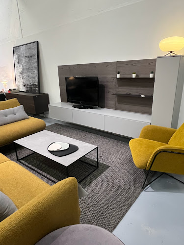 Urbansuite Manchester - Furniture store