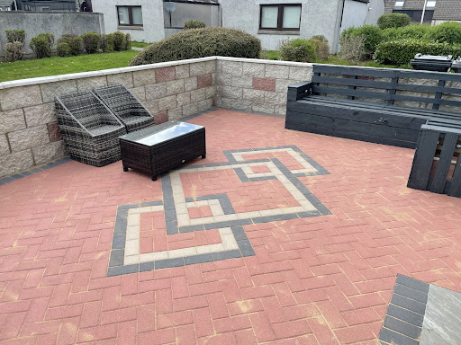 Looking fine pressure washing - Thumbnail