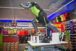 Photo n°13 de INTERSPORT Morteau à Morteau (Magasin de vêtements pour jeunes)