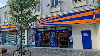 B&M Store