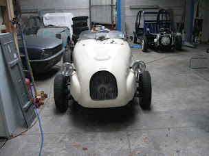 Photo n°8 de Les loges du carburateur - Restauration de véhicules anciens - Citroën 2CV à La Brûlatte (Garage automobile)