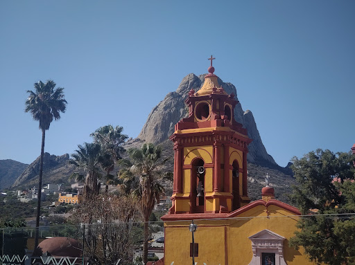 Peña of Bernal - Thumbnail