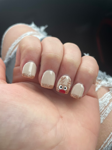Daisy Nails - Visual