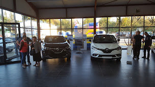 Photo n°14 de RENAULT CHATEAU-RENARD - Galernat Père et Fils à Château-Renard (Vendeur de voitures d'occasion)