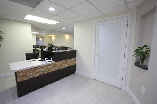 York Dental Clinic - Dr. Elaine Weismann - Thumbnail