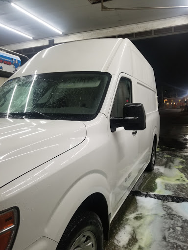 South Gate Car Wash - Thumbnail