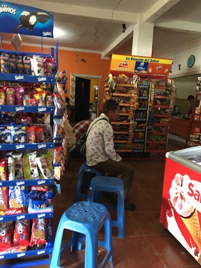 Photos of La Estacion Ceibita