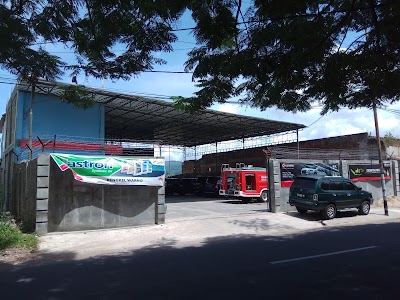 Photos of Bengkel Mobil Warno