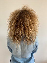 Photo n°10 de Emilie Coiffure à domicile à La Jarrie (Salon de coiffure)