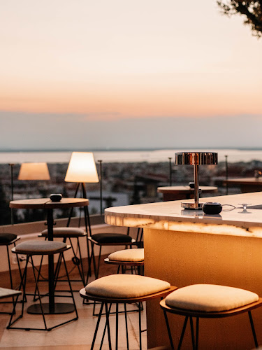 Morrison • The Premium Rooftop