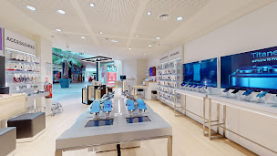 Photo n°19 de Boutique SFR Mont St Martin à Mont-Saint-Martin (Opérateur téléphonique)