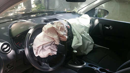 Compro auto sinistrate - Visual