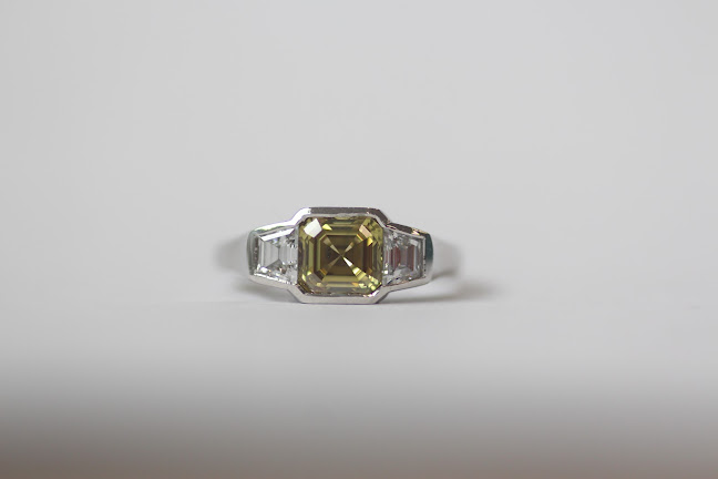 Reviews of Martin Gotrel in Southampton - Jewelry
