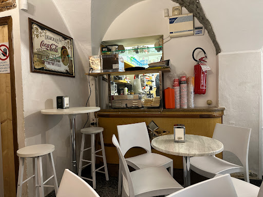 Caffè L'Archetto di Perri Raffaele Gallery - Italy