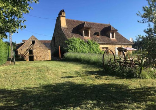 Photo de GITE ET CHAMBRE D'HOTE PISCINE LA PERRIERE PERIGORD DORDOGNE VUE VALLEE DORDOGNE