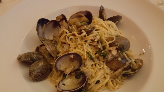 Centini Restaurant & Lounge