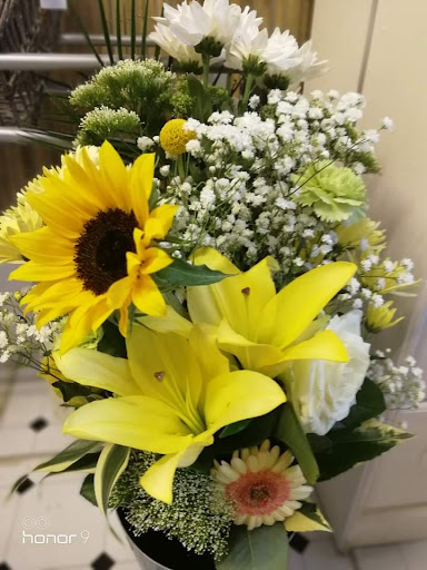 Liley jeans flower shop brandon lane Dh7 8ps wok inn - Thumbnail