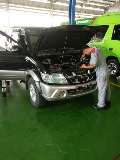 car-dealer