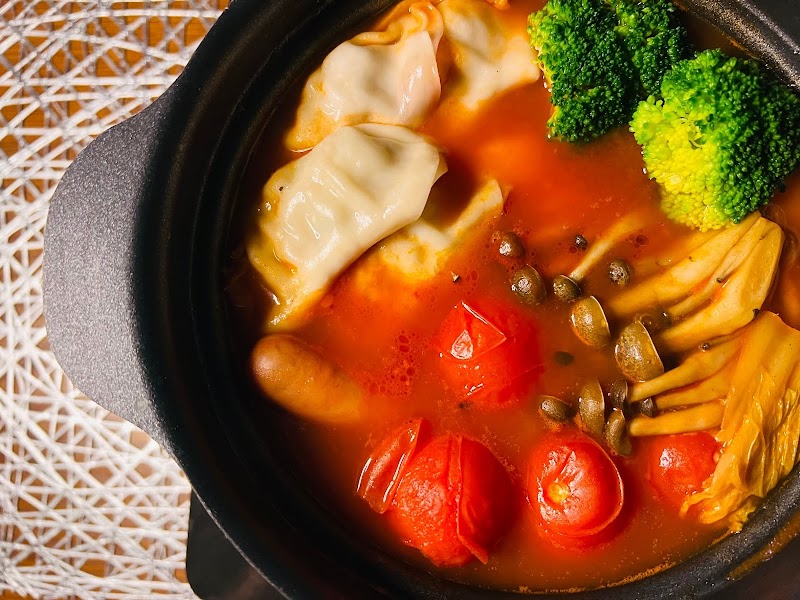 三三餃子 梅ヶ峠店