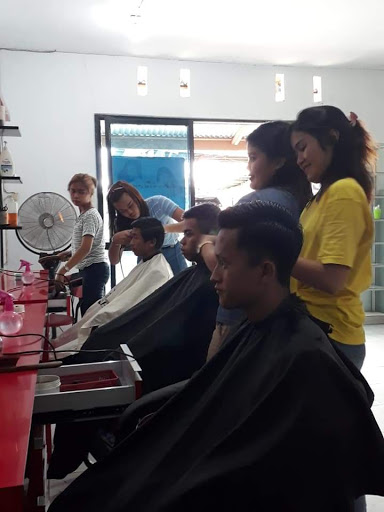 SALON MEGA SANGGAU