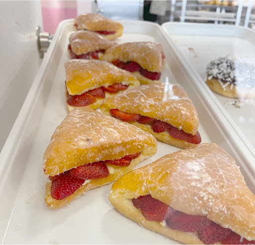 Young's Donuts - Visual