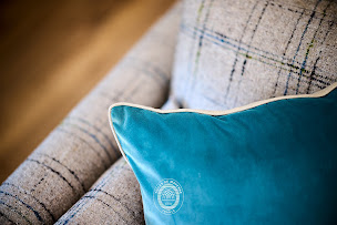 Photo n°8 de Toiles de Mayenne à Saint-Georges-Buttavent (Magasin de stores et de rideaux)