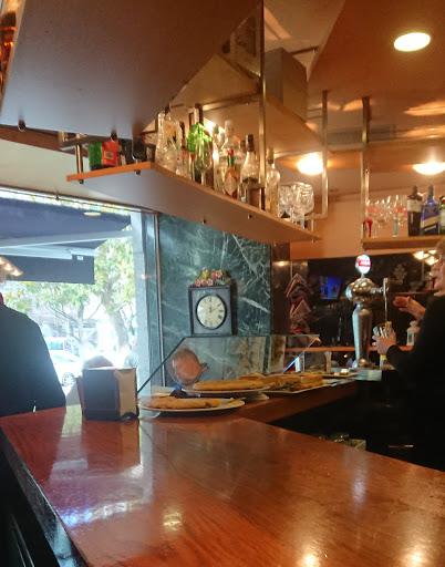 Bar Gaur - Visual