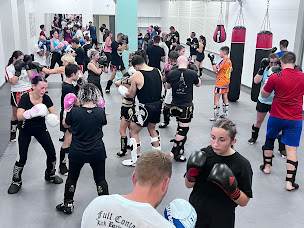 Photo n°4 de Boxe pieds-poings Full Contact Creusotin Le Creusot à Le Creusot (Club de boxe)