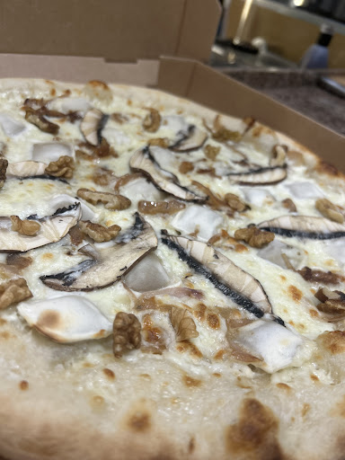 Photo 1 - Pizza Pyramide