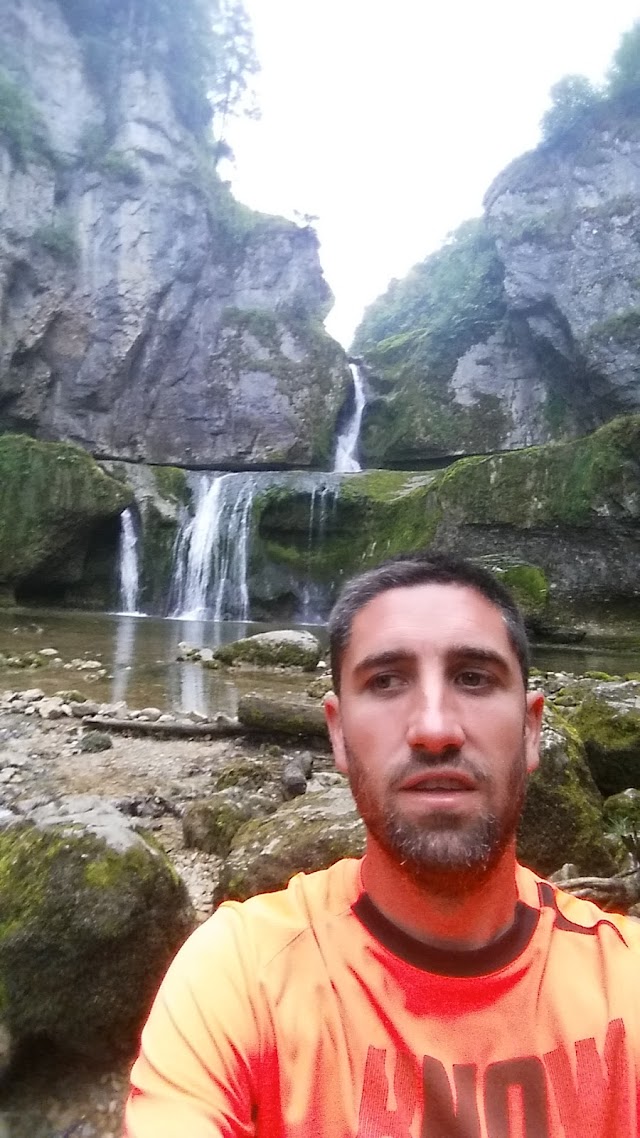 Cascade De La Billaude Ou Saut Claude Roy