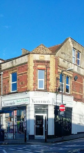 Yasmin's - Visual