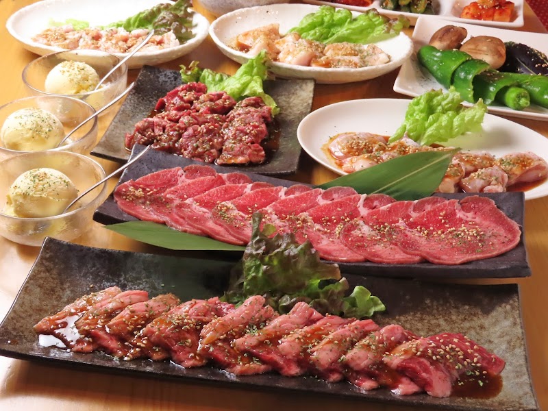 炭火焼肉 路地裏