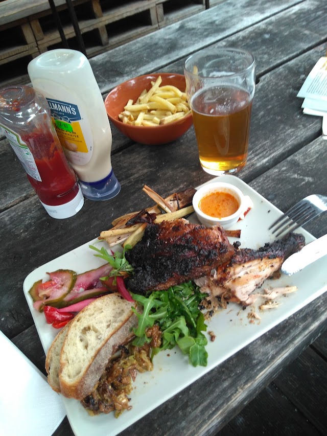 The Star by Hackney Downs