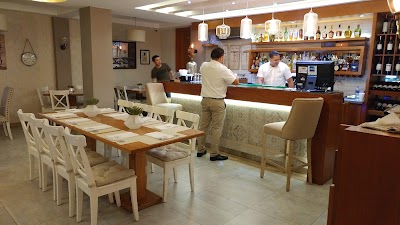 Photos of Hotel & Restaurant Parisian