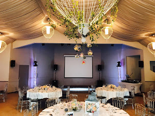 Photo n°4 de DJ MARIAGE VENDÉE - SONORISATYON85 à La Roche-sur-Yon (Animateur de soirées et d'événements)