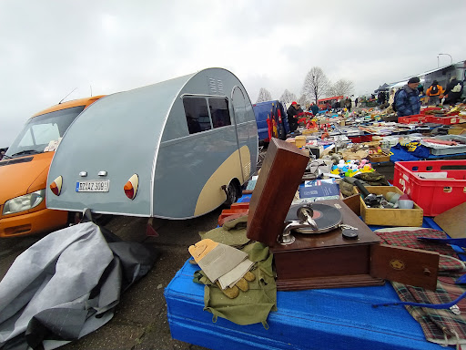 Oberlausitzer Bautzener Trödelmarkt Bautzen / Flohmarkt / Oldtimer Teilemarkt - Thumbnail