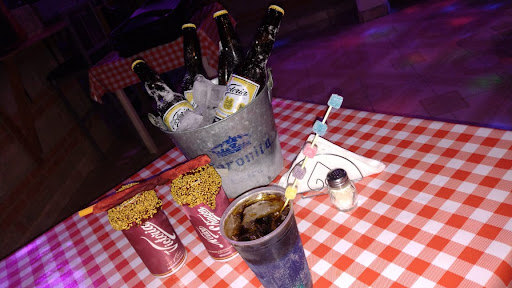 PAPISHY VINATERÍA Y MICHELADAS Gallery - Mexico