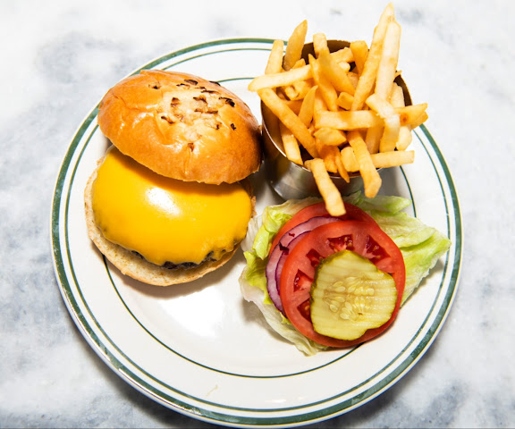 Monte's At the Manor by null