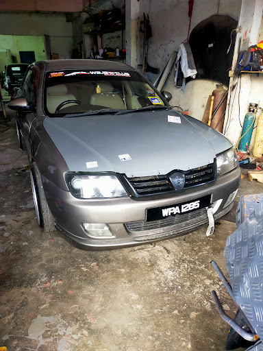 D SPRAY AUTO WORKS