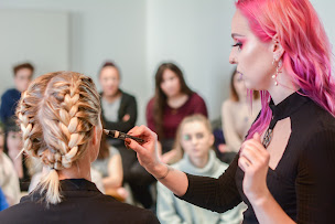Photo n°23 de École Terrade Nantes - Formation Esthétique, Coiffure, Maquillage & Spa à Nantes (Établissement d'enseignement supérieur)