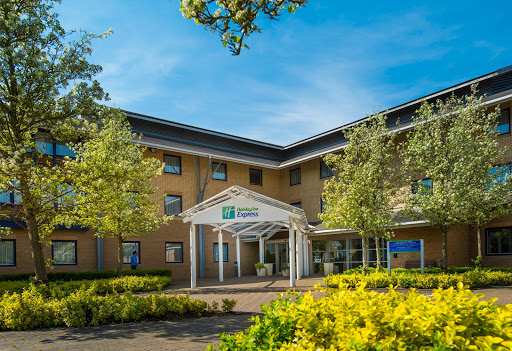 Holiday Inn Express Milton Keynes by IHG