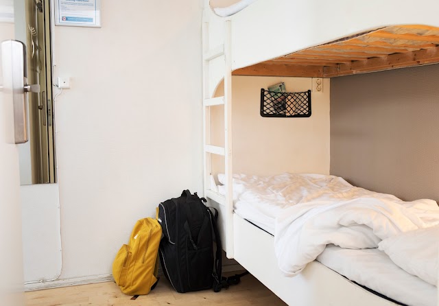 Slottsskogens Hostel