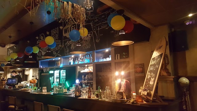 Burgers & Beers