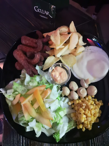 Cellar Irish Pub - Visual