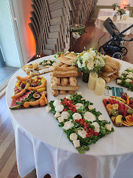 Photo n°20 de Rest'Home à Chailly-en-Bière (Traiteur)