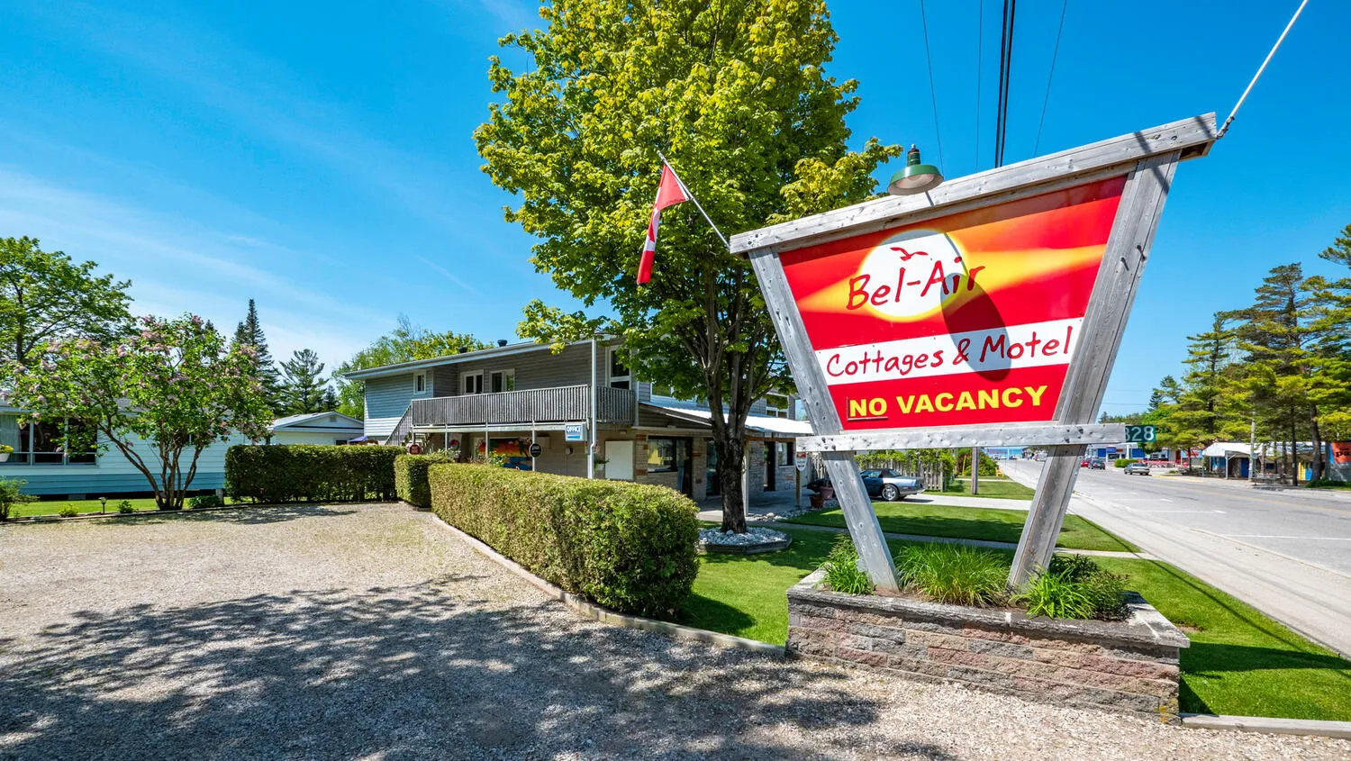 Bel-Air Cottages and Motel