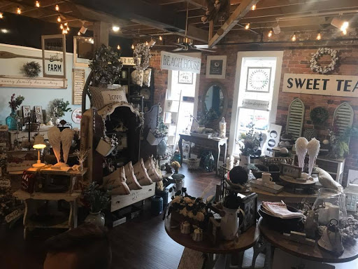 The Coastal Farmhouse Decor - Thumbnail