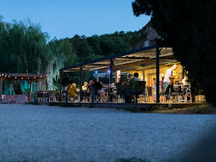 Photo n°8 de Camping Douce Provence (Yelloh Village) à Niozelles (Agence de location de maisons de vacances)