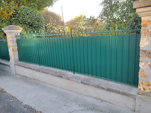 Photo n°16 de Entreprise Bouchalga à Villepreux (Peintre en bâtiment)